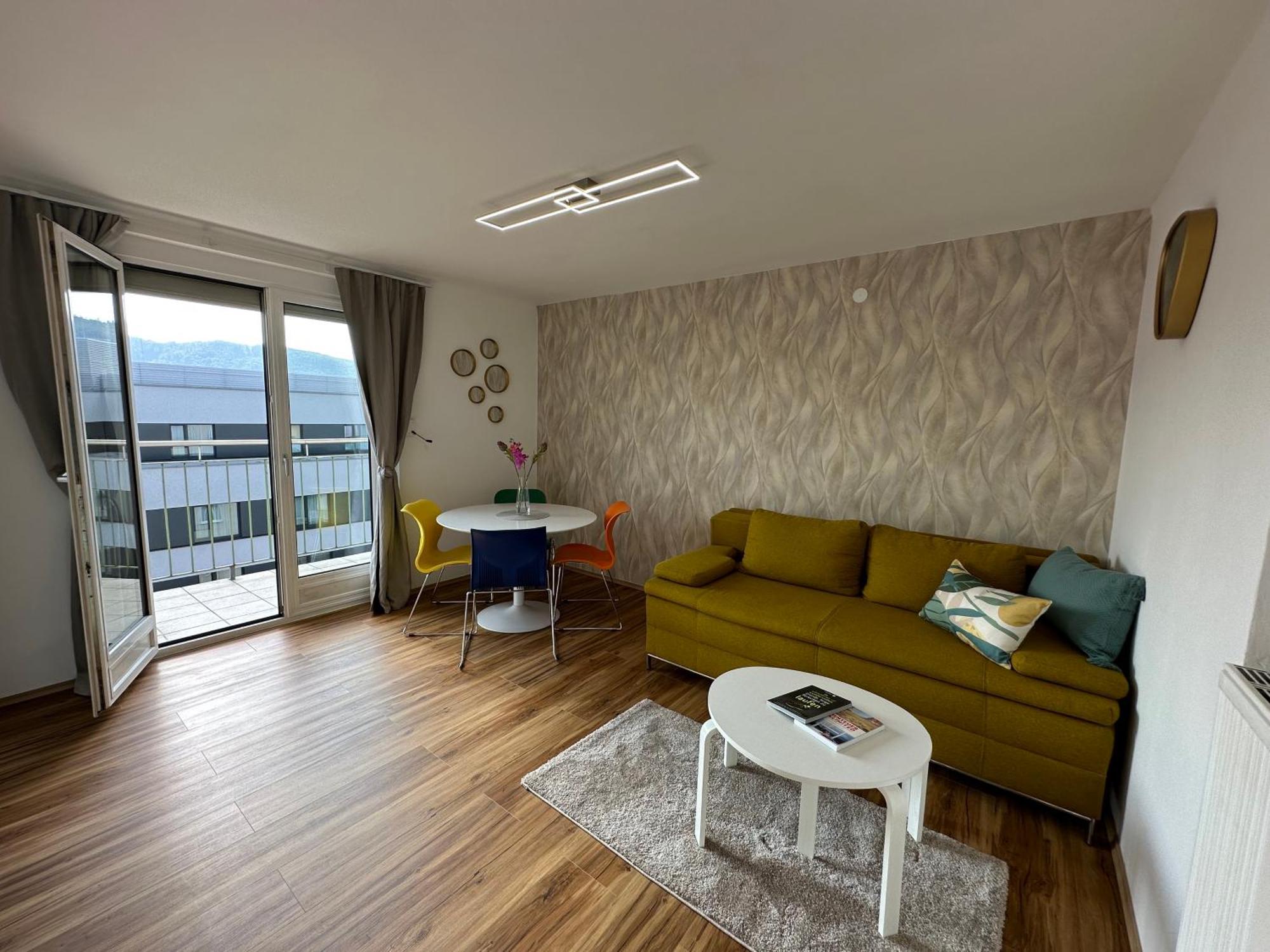 Moderne Wohnung Mit 2 Balkonen, Self Check-In, Parking Graz Kültér fotó
